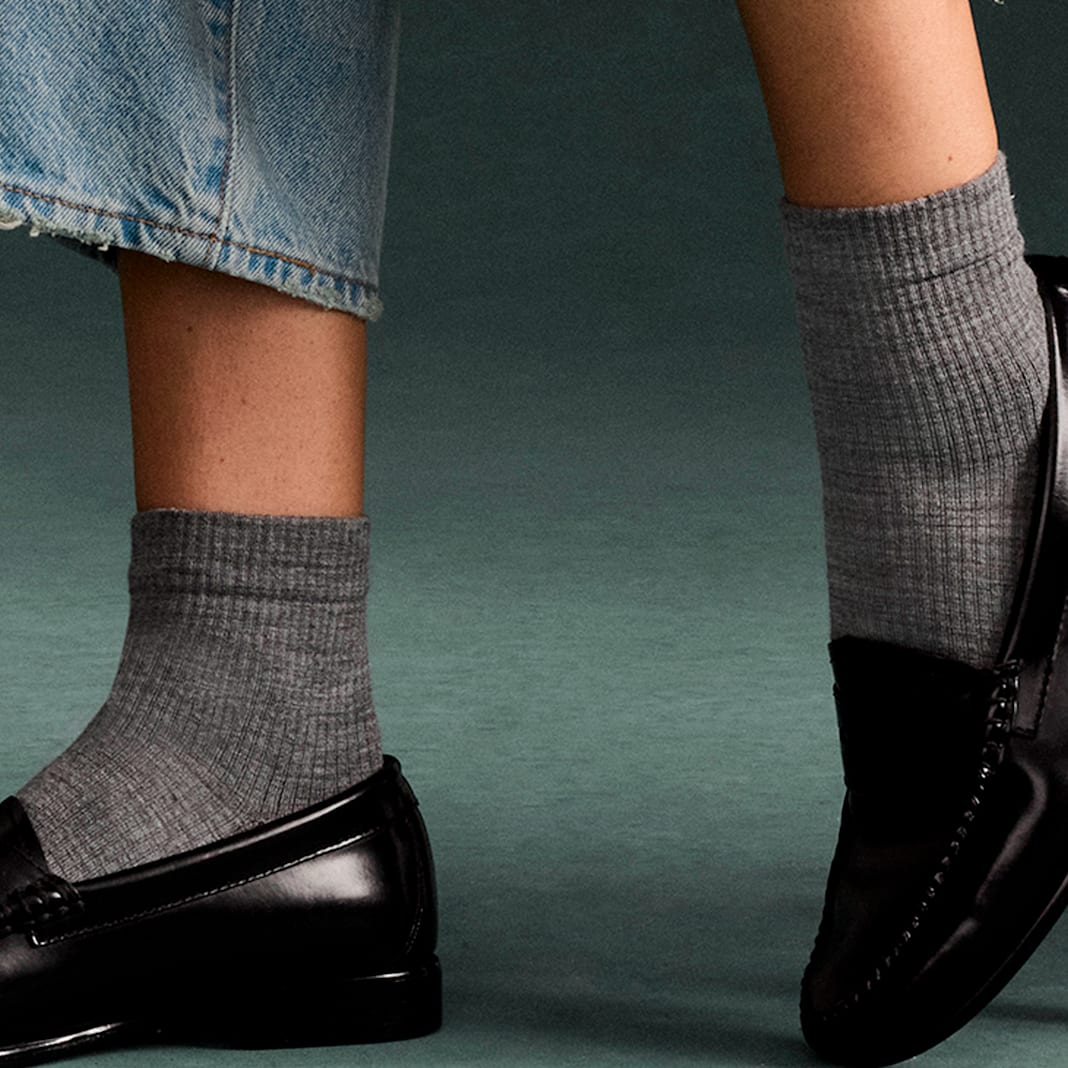 Women's Merino Wool Blend Modern Rib Quarter Sock 4-Pack - Image 2