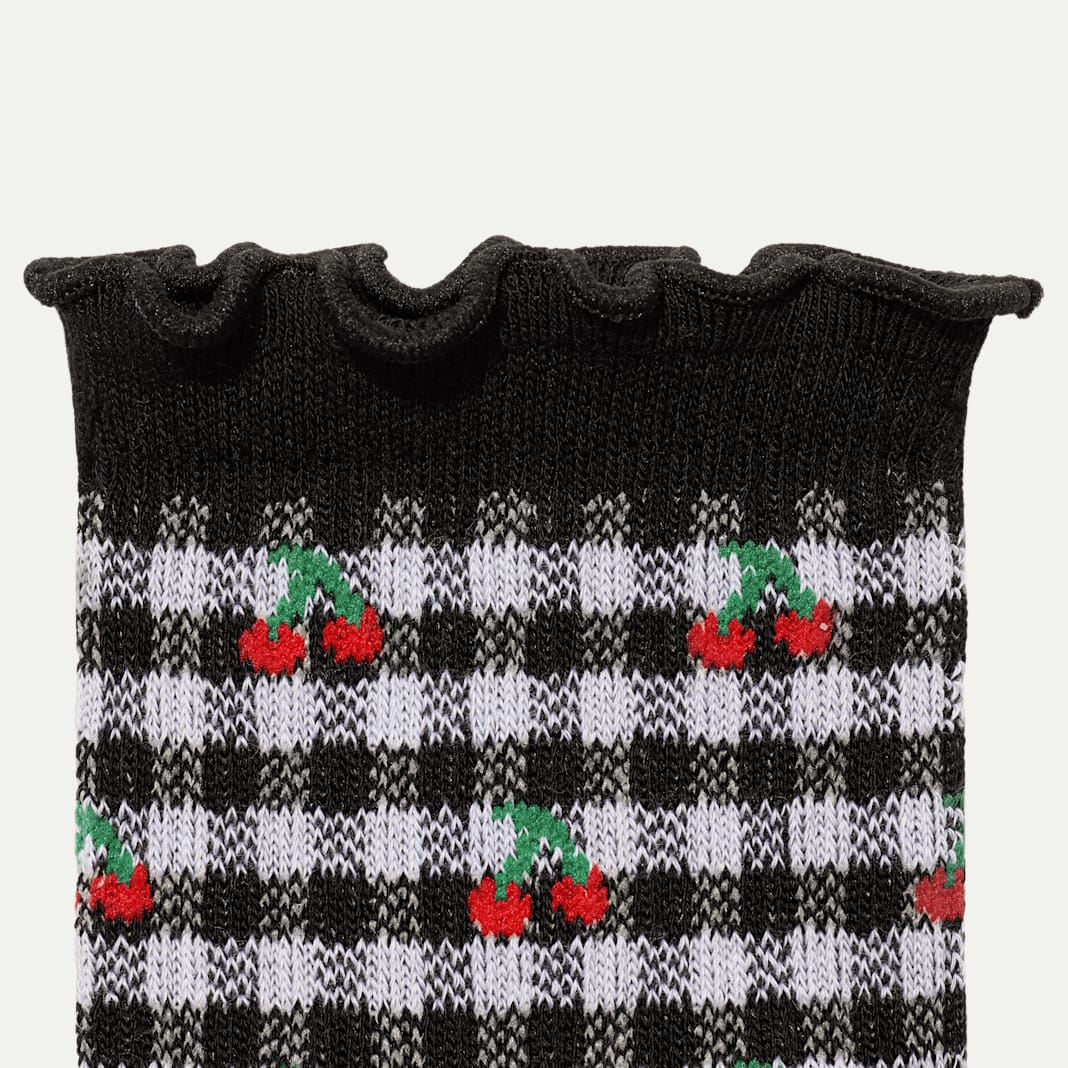 Women's Ruffle Rib Quarter Socks - Image 4