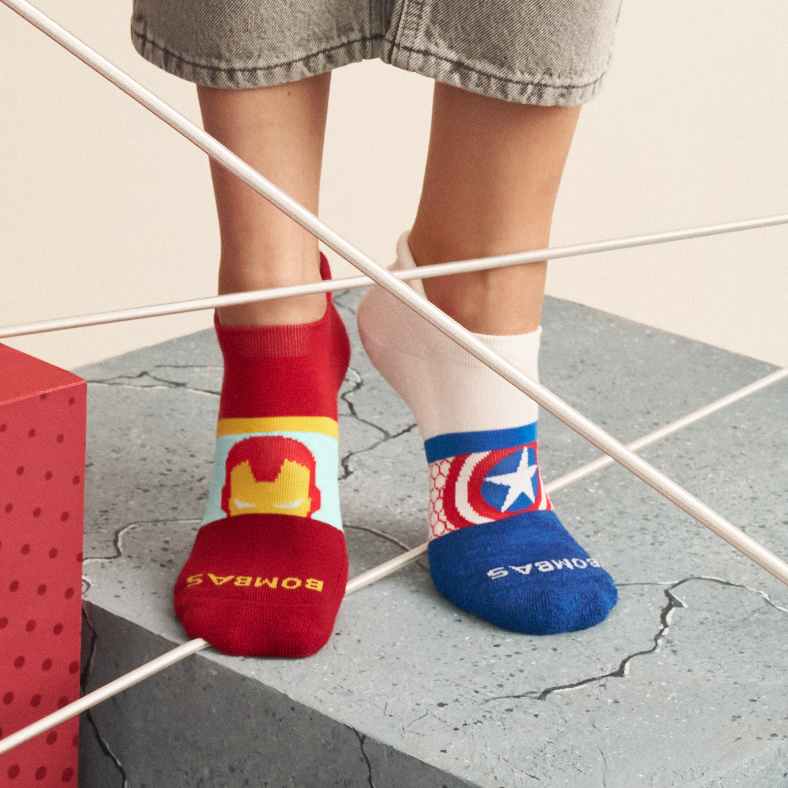 Marvel | Bombas Adult Ankle Socks - Image 2
