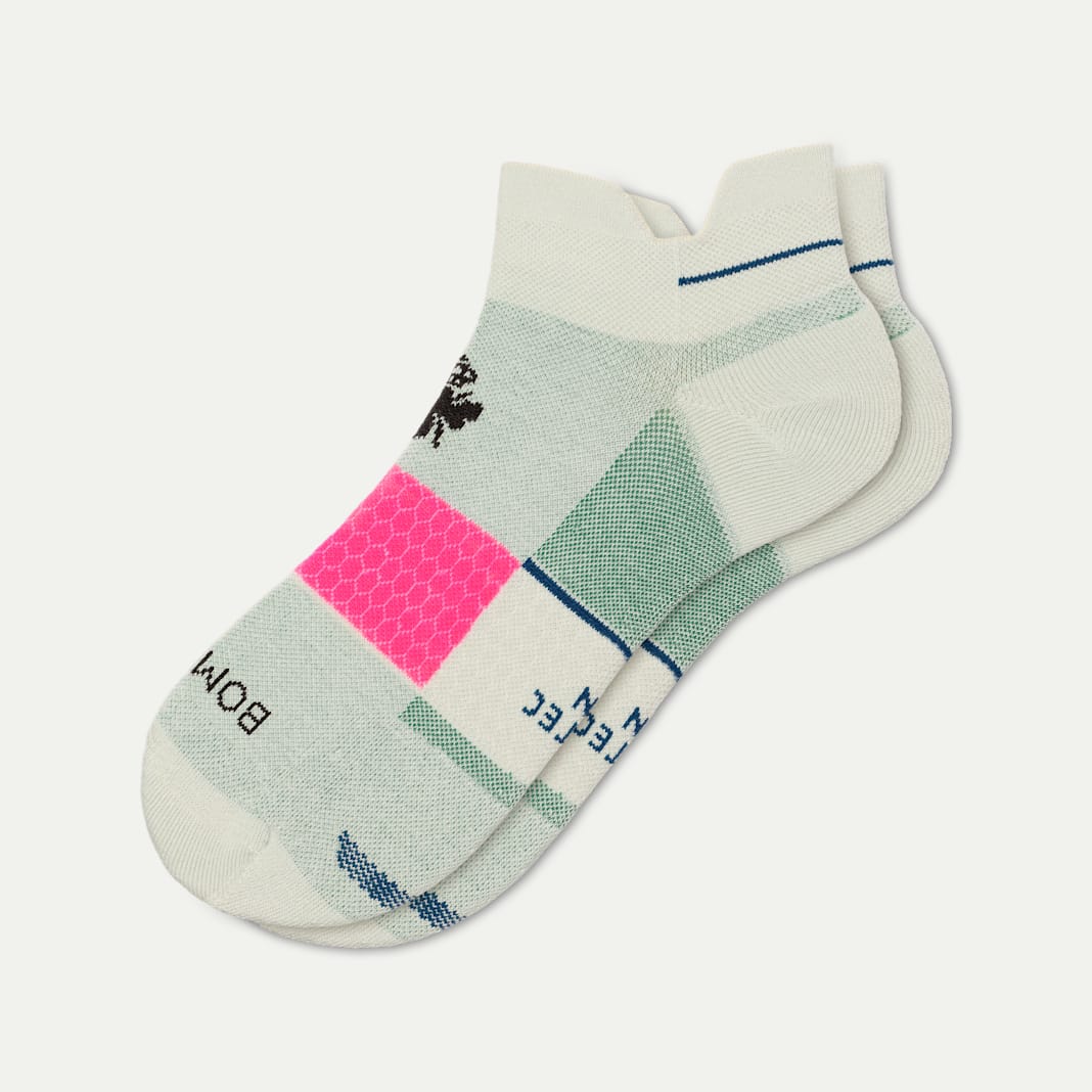 Women's Run Ankle Socks - Image 3