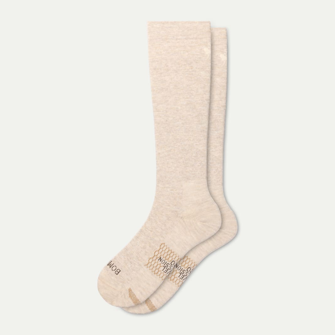 Women's Travel Compression Knee High Socks (15–20mmHg) - Image 4