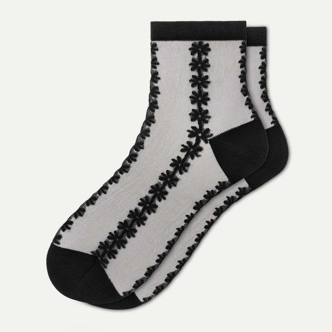Women’s Sheer Quarter Socks