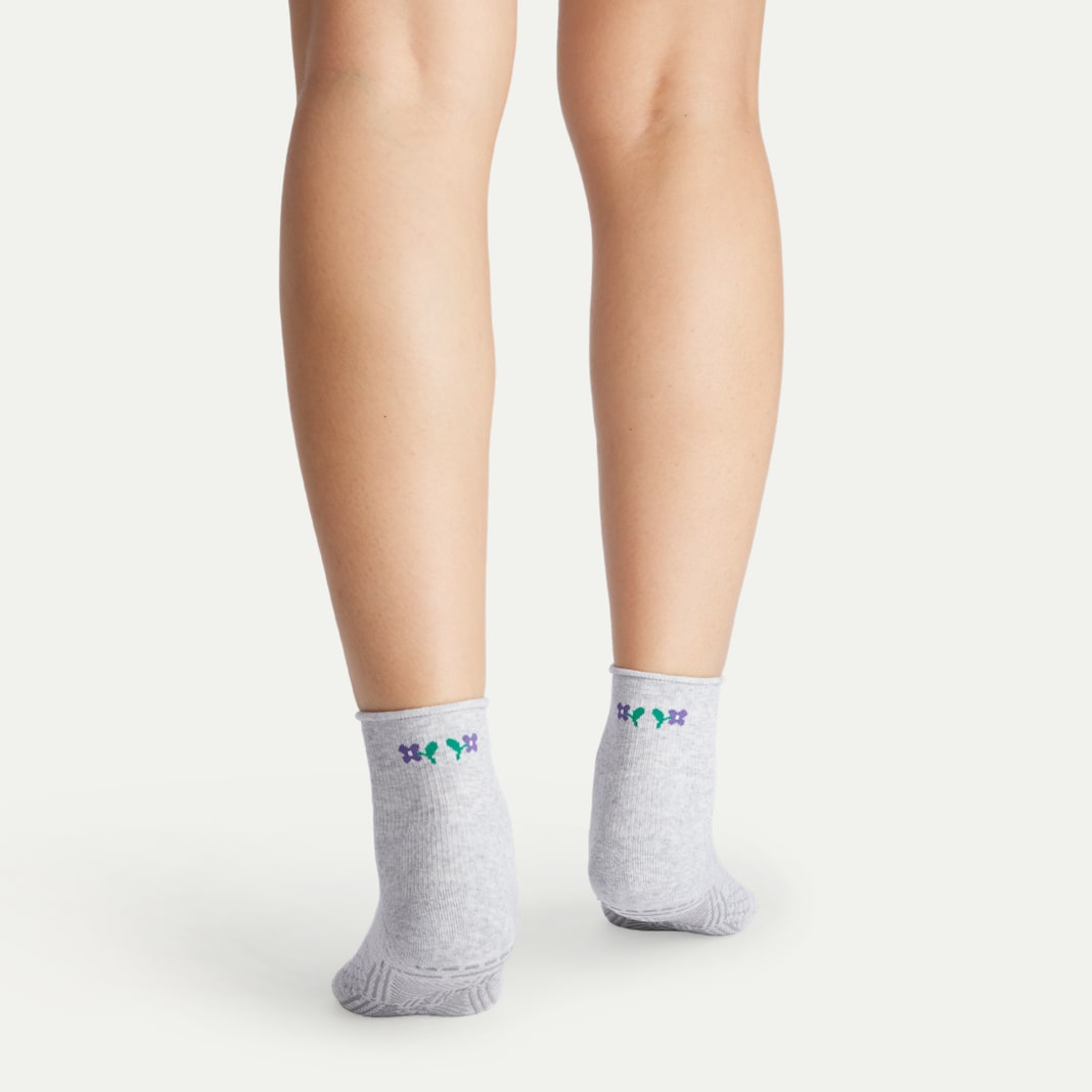Women's Studio Gripper Quarter Sock 3-Pack - Image 3