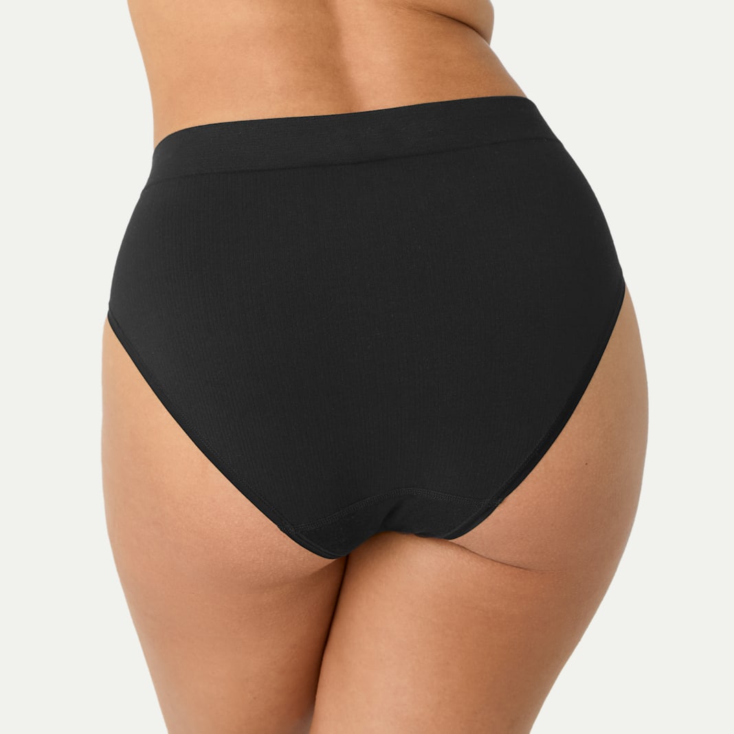Women’s Seamless Scoop Bralette + High Rise Brief Pack - Image 5